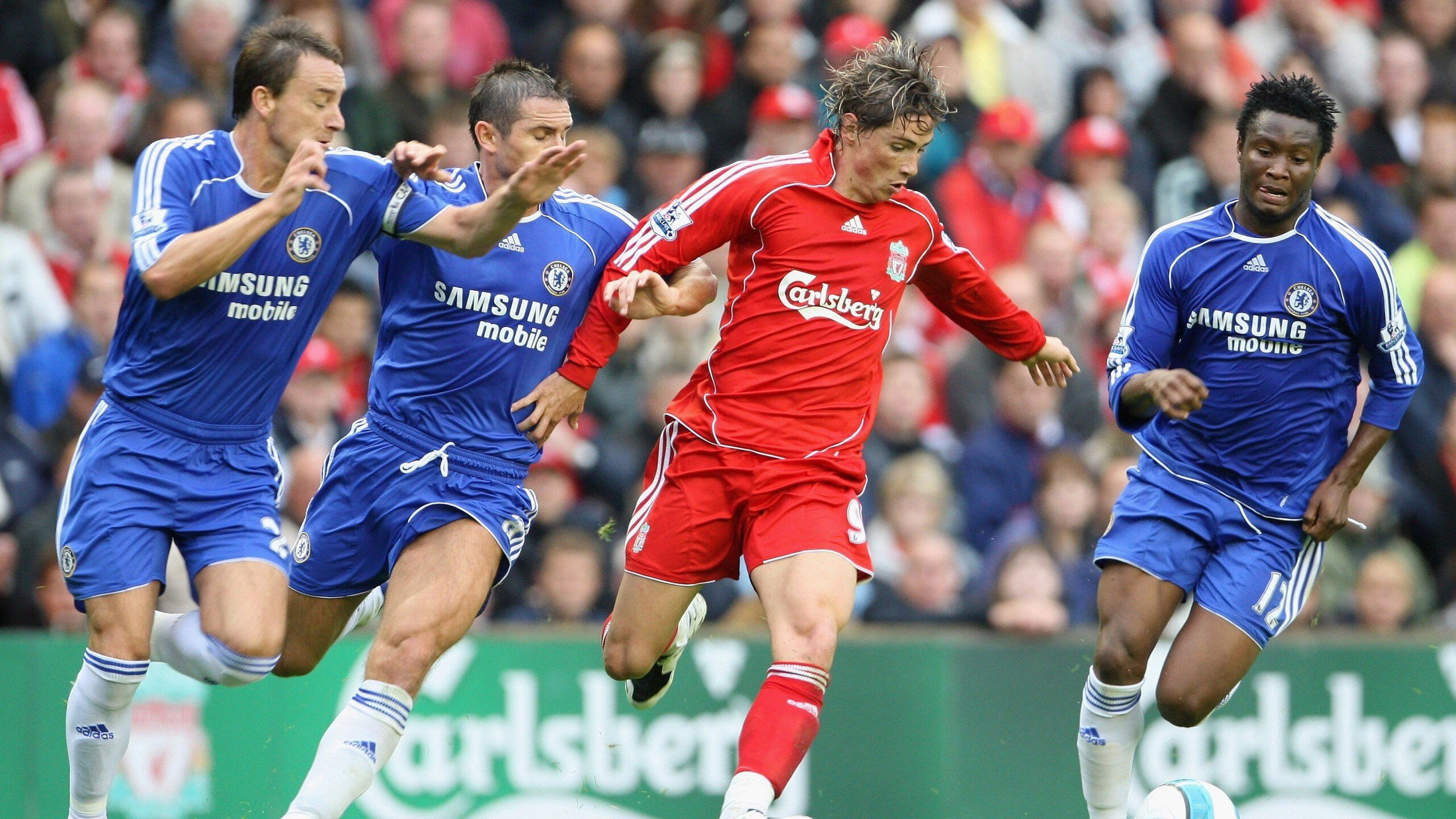 特色主题足球训练营受欢迎，吸引大量青少年参加，青少年足球训练营简介